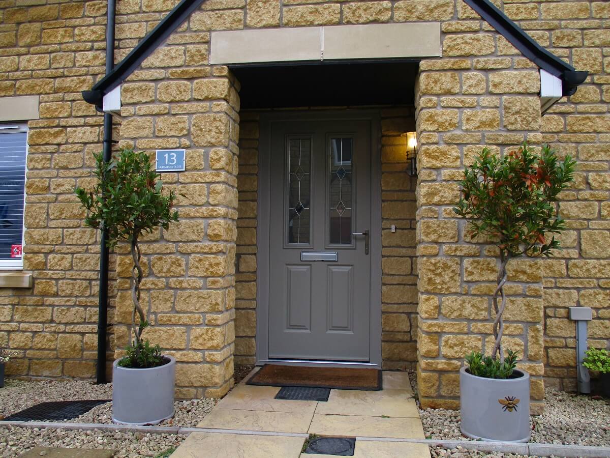 Endurance Sage Green Etna door